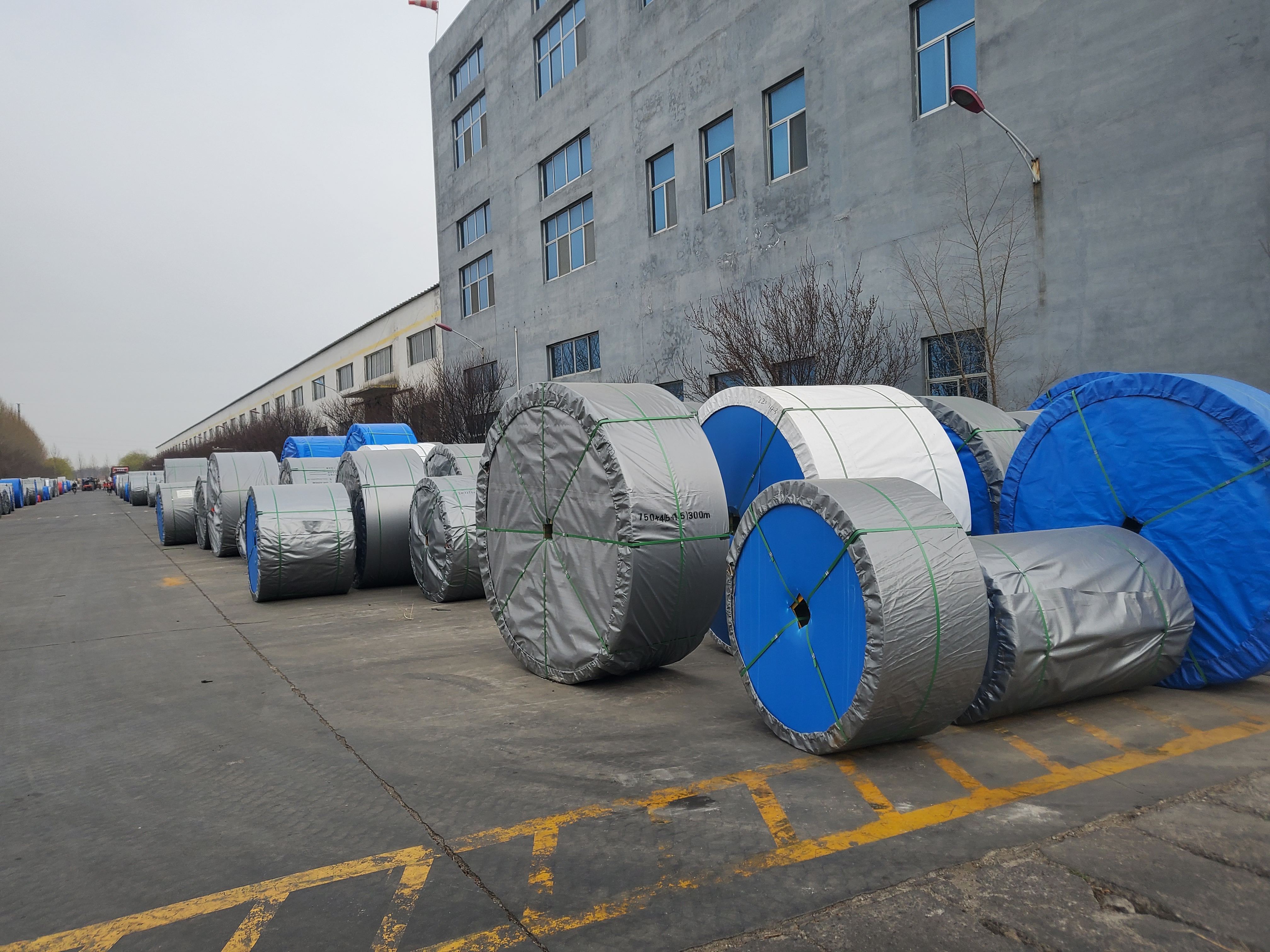 fabric-conveyor-belt4 fabric-conveyor-belt4