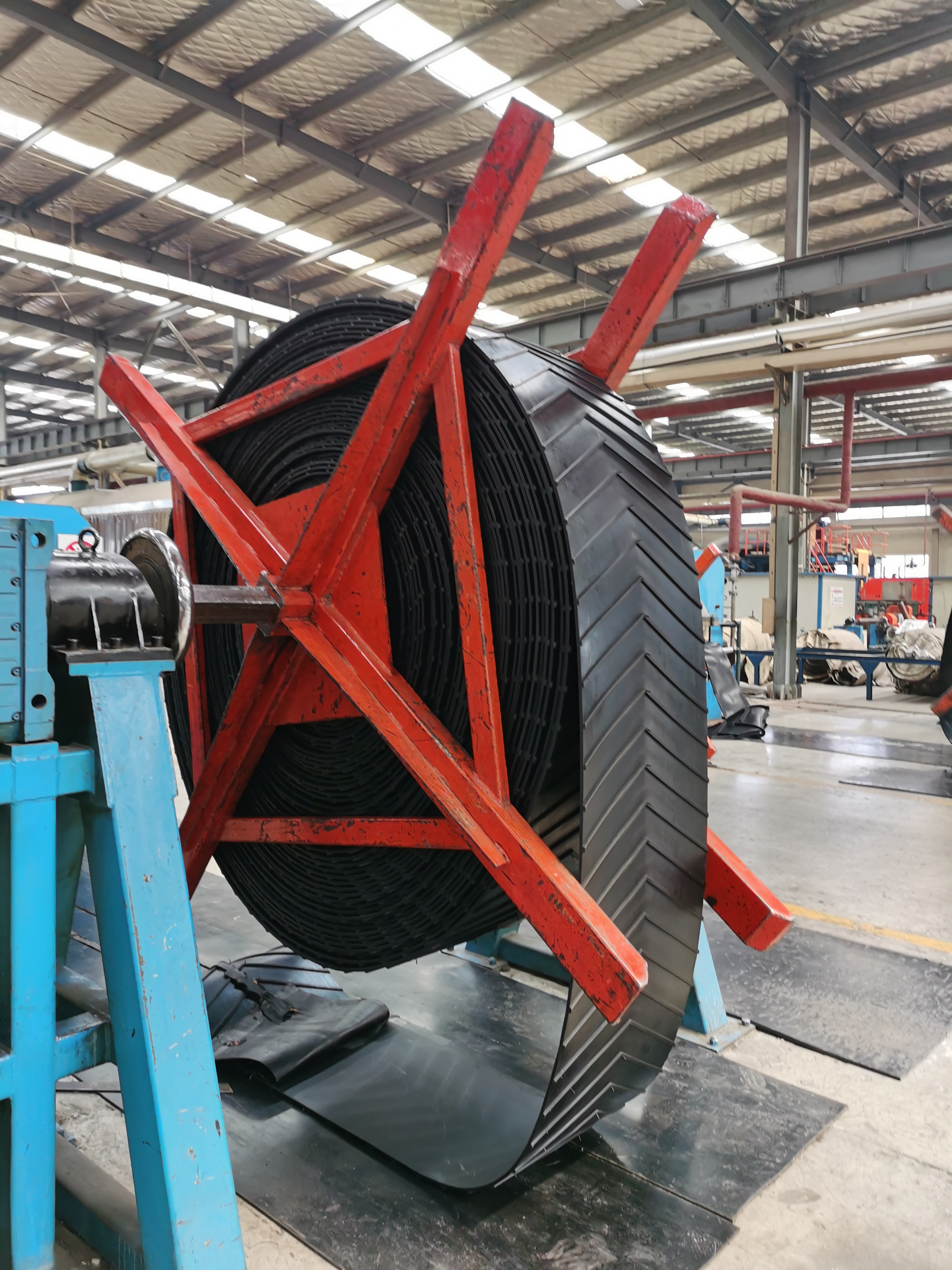 patterned-conveyor-belt patterned-conveyor-belt